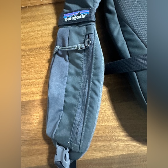 Patagonia Gray Sling Bag ATOM - Picture 11 of 12